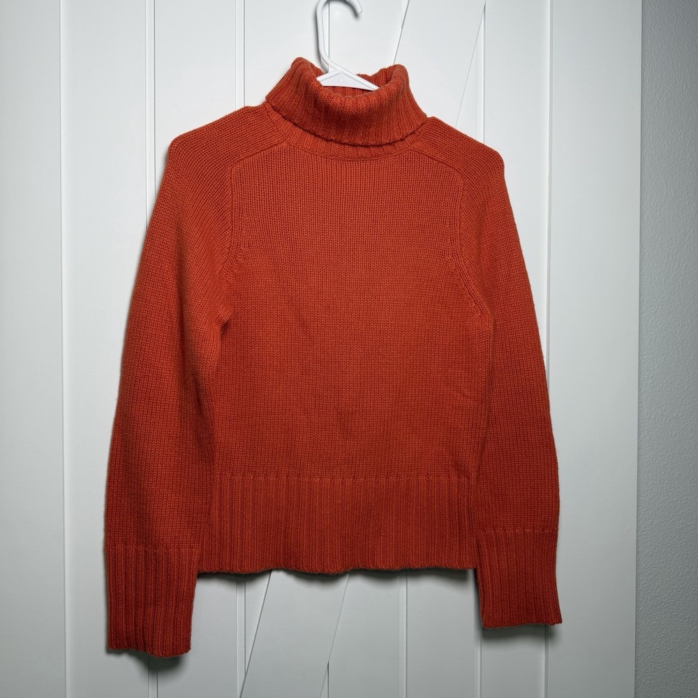 Gap Women's Turtleneck Sweater Small Orange Long Sleeve Pullover Casual Knit